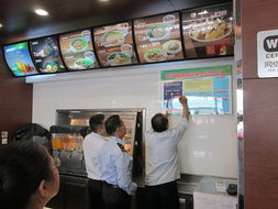 玉林市食品藥品監(jiān)督管理局大力推進(jìn)餐飲服務(wù)食品安全示范創(chuàng)建工作